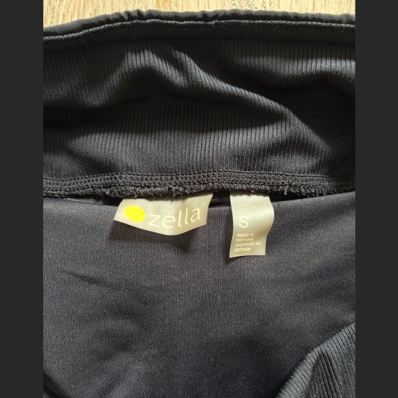 Black Zella Workout Shorts, Size S - Picture 4 of 5